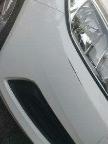 汽车防撞条修补费用解析