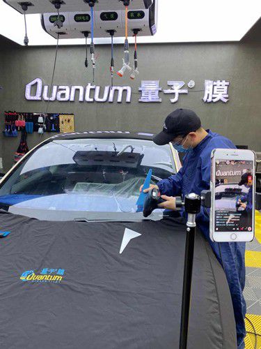 汽车隐私膜贴的价格解析，如何选择合适的防护产品