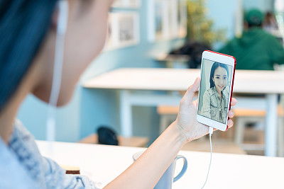 抖音上的礼物、汽车和抖币—揭秘背后的经济模式