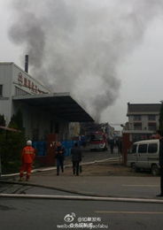 河南一厂区爆炸致多人伤亡，救援工作紧急展开