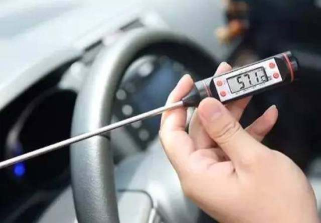 汽车在大风中的最佳温度设置与安全保障措施