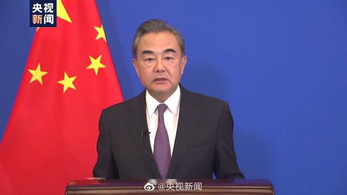 韩国外长与王毅外交官的首次直接会面