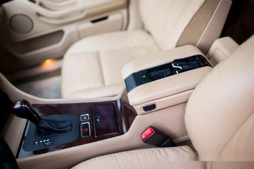 高端豪华轿车的可靠支撑，BMW 7系汽车支架价格解析