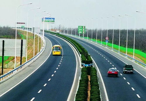 如何确定一辆车是否可以合法上高速公路？