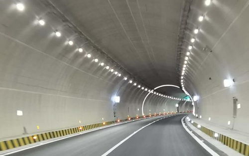 高速公路沿线城市间的车程费用