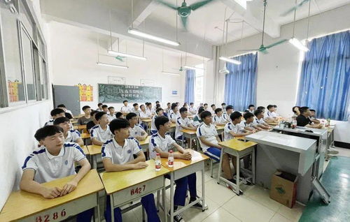 介绍汽车专修学校的学费与教育质量