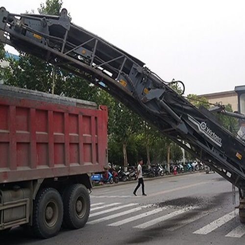 辉县汽车站电话是多少？