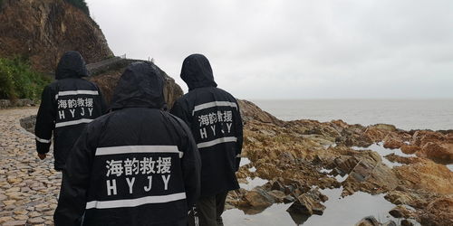 汽车店的休息日安排与工作模式