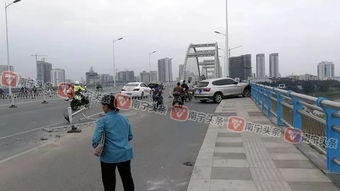 车辆在桥下躲避冰雹导致拥堵，违法还是合法？